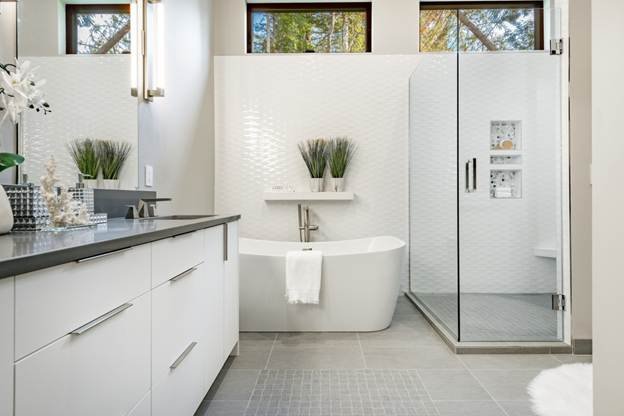 Professional clean white bathroom for mold prevention in humid Denton springs